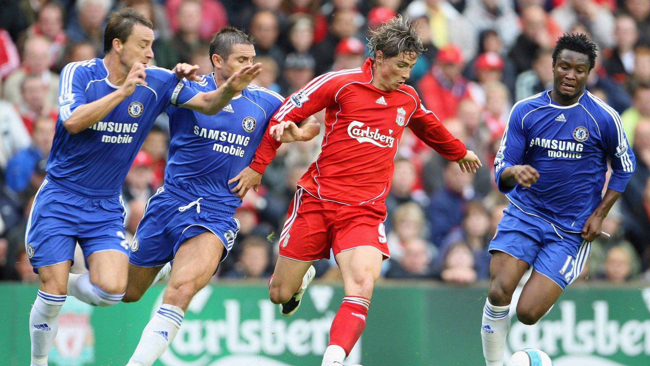 国家队主帅坦言期待年轻球员挑起大梁,国家队主力阵容